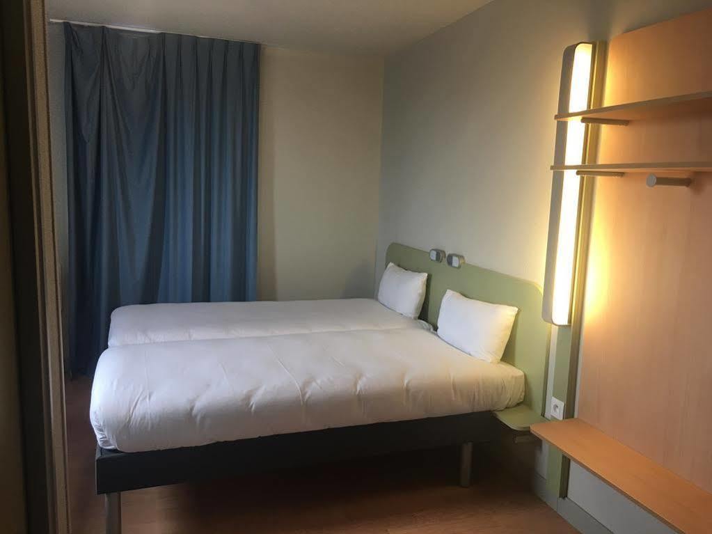 Ibis Budget Bobigny Pantin Exterior foto