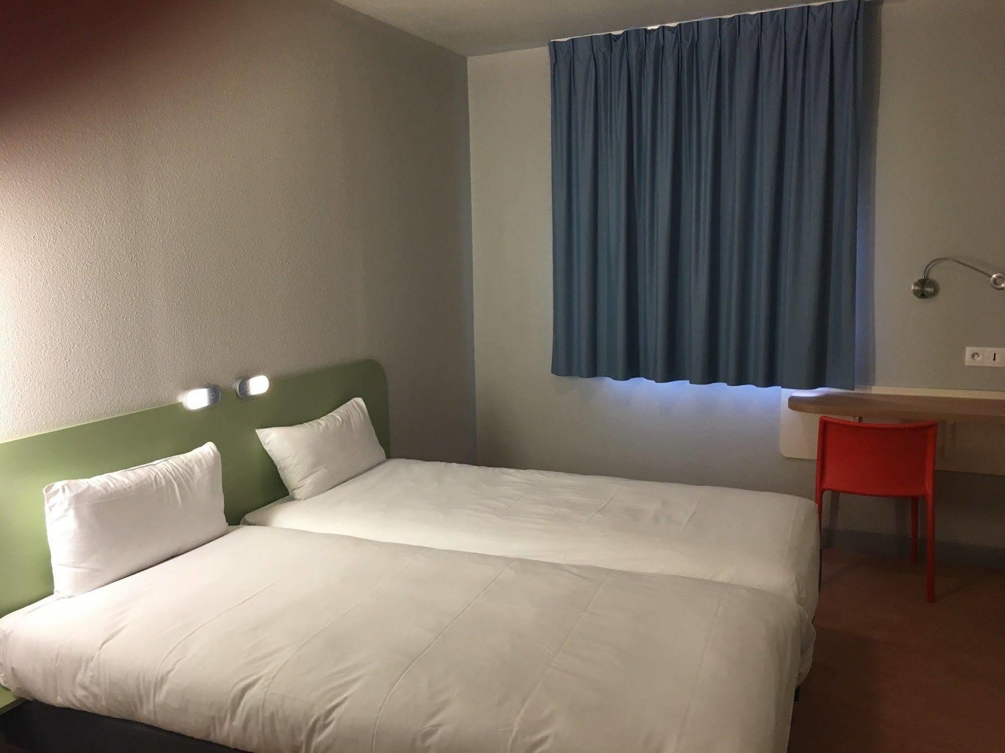 Ibis Budget Bobigny Pantin Exterior foto